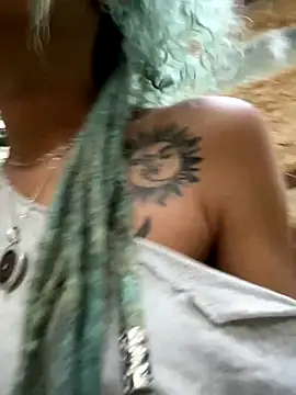 Snapshot of sammoura01 chatting on September 14, 2025, 8:31 pm sammoura01 online show from September 14, 2025, 8:31 pm