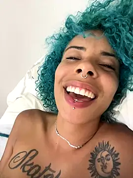 sammoura01 online show from November 7, 2025, 9:19 pm