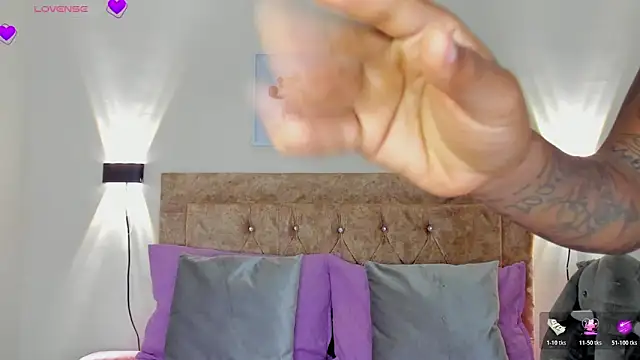 Rihana hot01 online show from April 2, 2026, 12:12 pm