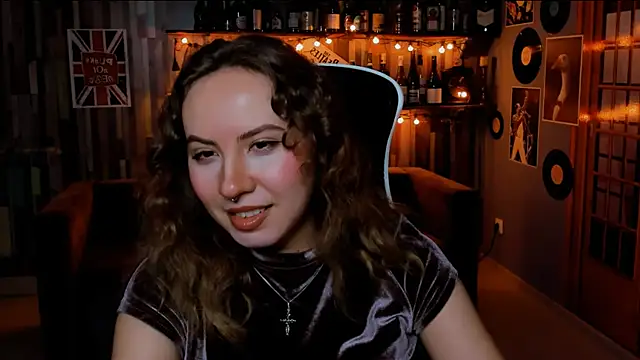 JasmineMilko online show from July 7, 2026, 5:10 am
