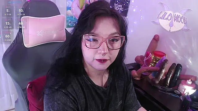 LiloMoon69 online show from June 7, 2026, 7:13 am