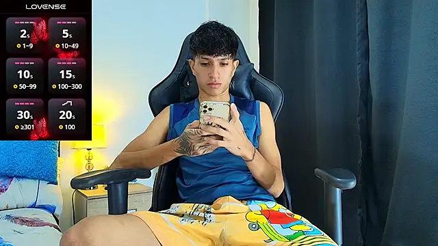  CamiloBass online show from July 25, 2026, 12:51 am
