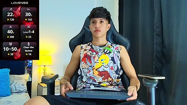  CamiloBass online show from July 17, 2026, 12:41 am