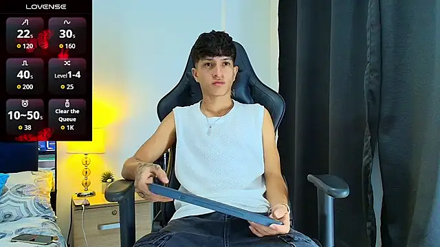  CamiloBass online show from June 16, 2026, 1:38 am