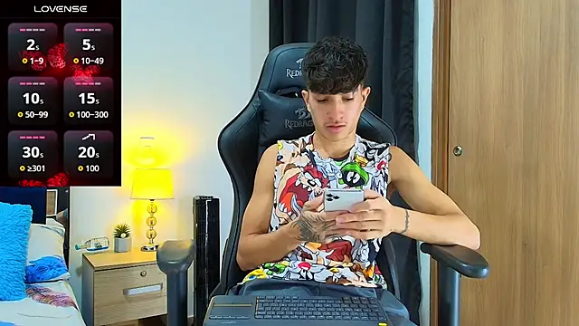  CamiloBass online show from May 23, 2026, 1:15 am