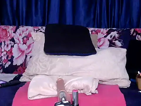 sexylaya2 online show from November 1, 2025, 5:03 am