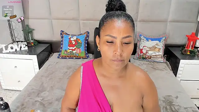 OliviaBurning online show from December 3, 2025, 7:35 pm