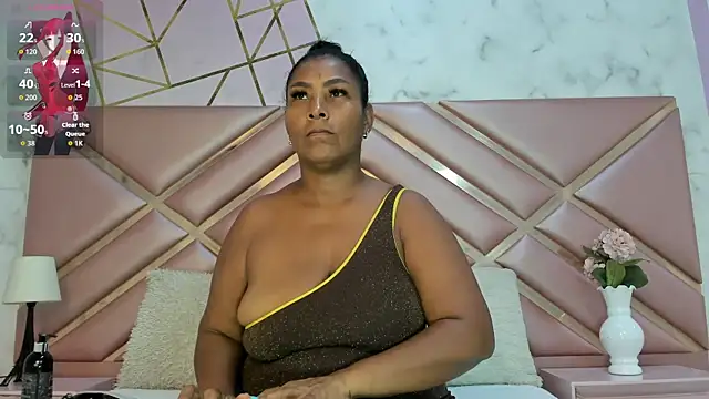 Snapshot of OliviaBurning chatting on October 7, 2025, 7:59 pm OliviaBurning online show from October 7, 2025, 7:59 pm