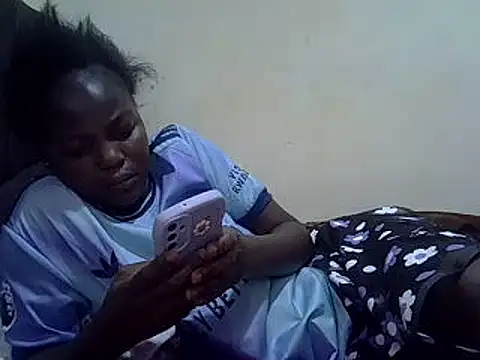 Snapshot of pretty_vivy chatting on February 17, 2025, 6:53 am pretty vivy online show from February 17, 2025, 6:53 am