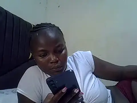 Snapshot of pretty_vivy chatting on March 6, 2025, 3:56 pm pretty vivy online show from March 6, 2025, 3:56 pm