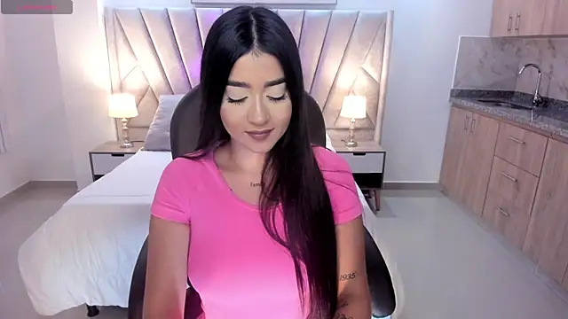 amelie jhons online show from November 15, 2025, 8:13 pm