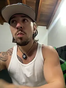 Valentino Xander online show from November 22, 2025, 11:58 pm