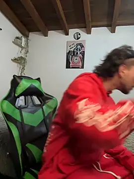 Valentino Xander online show from November 30, 2025, 11:27 pm