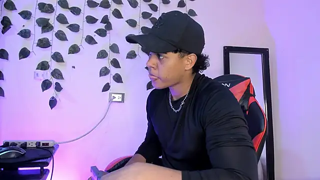 johan beley  online show from November 30, 2025, 9:04 pm