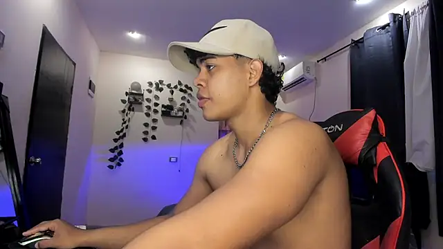 Snapshot of johan_beley_ chatting on March 1, 2026, 3:23 pm johan beley online show from March 1, 2026, 3:23 pm