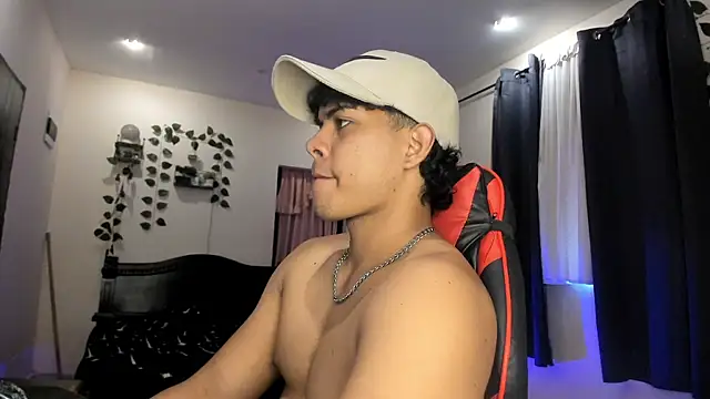 Snapshot of johan_beley_ chatting on February 17, 2026, 4:26 pm johan beley online show from February 17, 2026, 4:26 pm