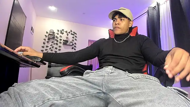 Snapshot of johan_beley_ chatting on February 15, 2026, 9:03 pm johan beley online show from February 15, 2026, 9:03 pm