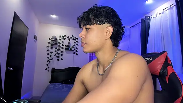 Snapshot of johan_beley_ chatting on February 1, 2026, 3:21 pm johan beley online show from February 1, 2026, 3:21 pm