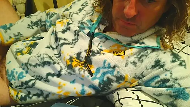 costanza7070 online show from June 18, 2026, 4:44 am