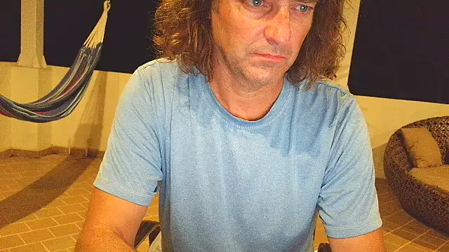 costanza7070 online show from April 15, 2026, 1:22 am