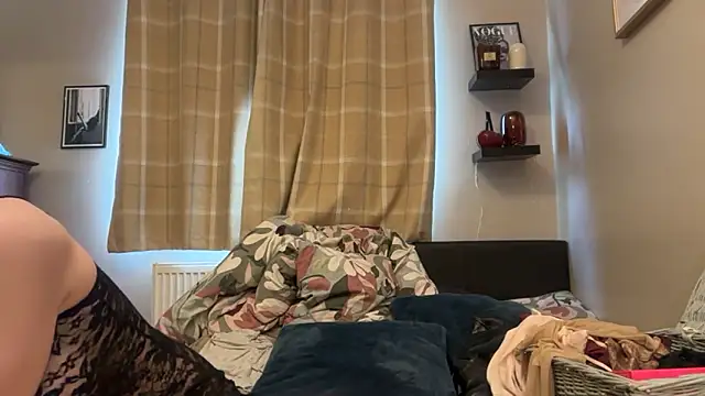 Snapshot of JennyHazel1 chatting on March 30, 2026, 11:33 am JennyHazel1 online show from March 30, 2026, 11:33 am