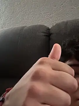 Snapshot of lucasssromo chatting on October 5, 2025, 8:10 pm lucasssromo online show from October 5, 2025, 8:10 pm