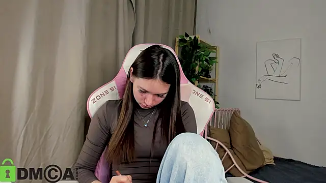 Snapshot of Nicole_Charm chatting on October 23, 2025, 9:02 pm Nicole Charm online show from October 23, 2025, 9:02 pm