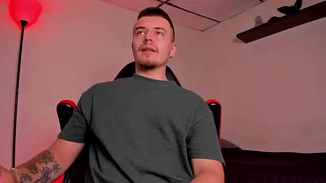 james connor2 online show from October 30, 2025, 7:33 pm