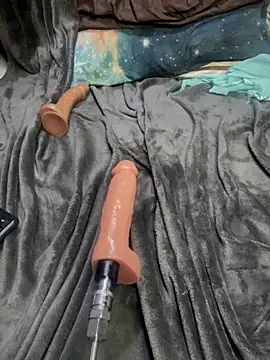 NethuQueen online show from October 5, 2025, 4:31 pm