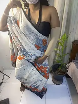 NethuQueen online show from February 26, 2025, 5:57 am