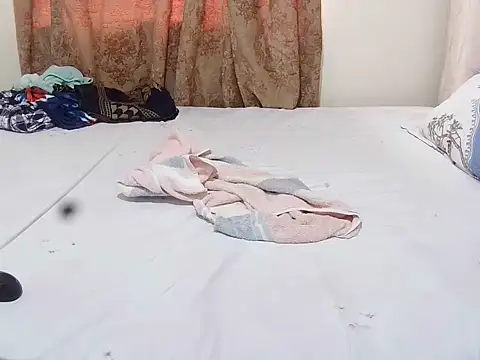 slender sweet online show from November 23, 2025, 9:08 am