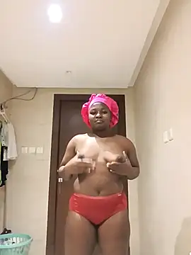 Snapshot of Yours_faithfully1 chatting on November 3, 2025, 12:09 pm Yours faithfully1 online show from November 3, 2025, 12:09 pm