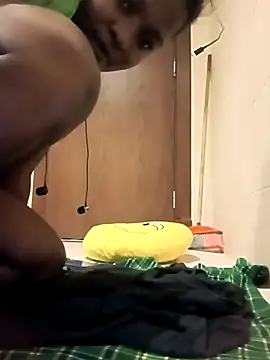 Snapshot of Yours_faithfully1 chatting on November 20, 2025, 11:14 pm Yours faithfully1 online show from November 20, 2025, 11:14 pm