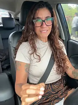 ValeriEvan online show from April 1, 2026, 9:12 pm