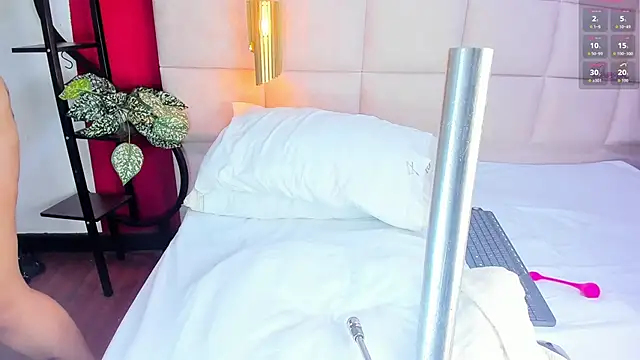 Amberluy online show from February 23, 2026, 7:36 pm