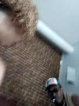 Snapshot of BlackD4uxo chatting on April 5, 2026, 8:04 pm BlackD4uxo online show from April 5, 2026, 8:04 pm