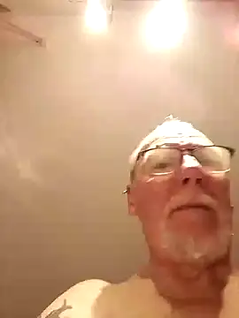 Snapshot of udoschreiber110265 chatting on February 2, 2025, 7:20 am udoschreiber110265 online show from February 2, 2025, 7:20 am