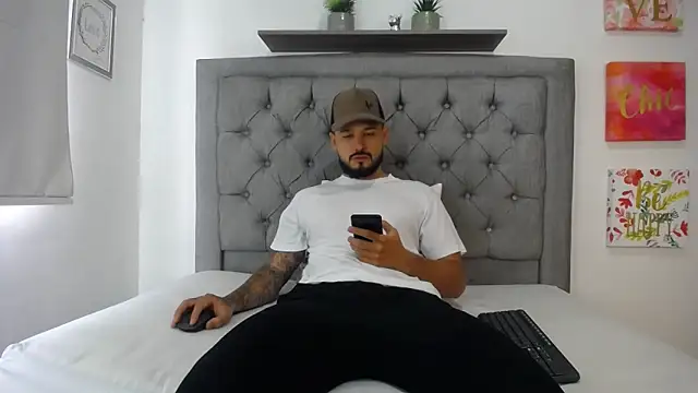 Emma beautifull online show from January 4, 2025, 2:04 pm