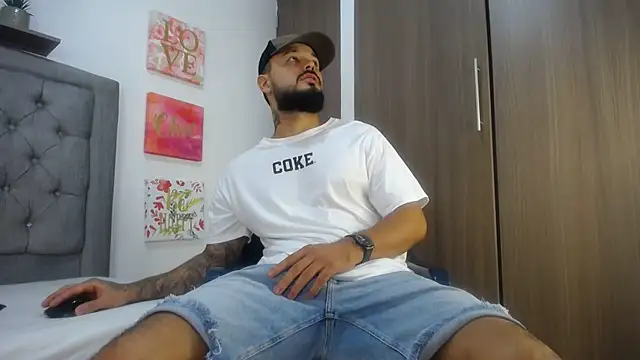 Emma beautifull online show from February 21, 2025, 4:07 am