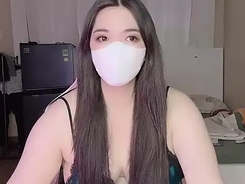 Snapshot of family196 chatting on February 13, 2026, 1:44 pm family196 online show from February 13, 2026, 1:44 pm