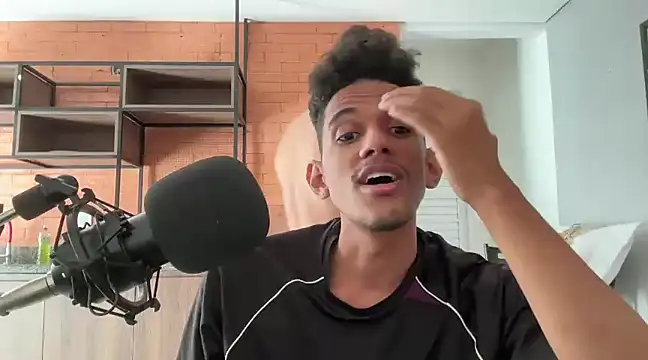 RenziTatte online show from March 1, 2025, 7:15 pm