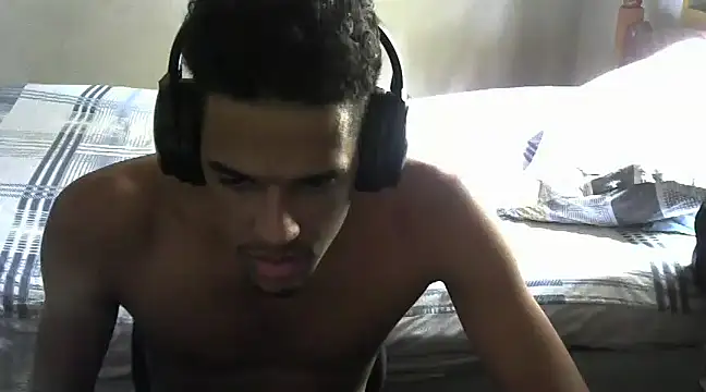 RenziTatte online show from March 3, 2025, 3:11 pm