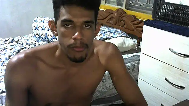 RenziTatte online show from March 18, 2025, 10:04 pm