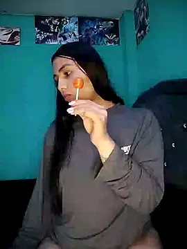 Nahiara velez online show from February 21, 2026, 7:49 pm