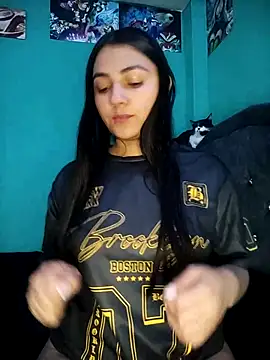 Nahiara velez online show from March 10, 2026, 1:09 am