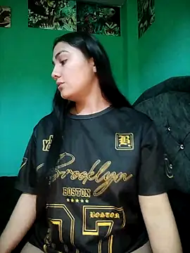 Snapshot of Nahiara_velez chatting on May 6, 2026, 10:58 pm Nahiara velez online show from May 6, 2026, 10:58 pm