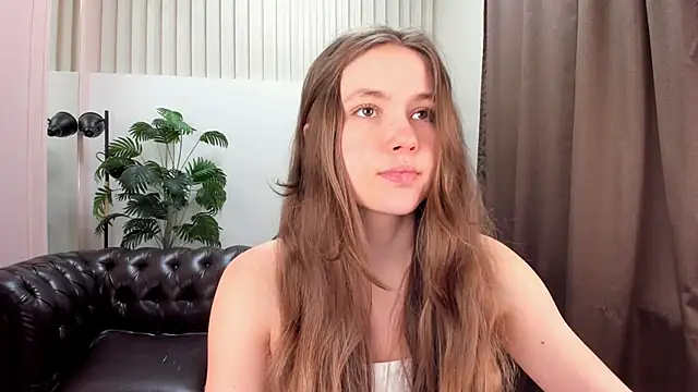 Snapshot of MaryannSoftt chatting on March 14, 2025, 3:25 pm MaryannSoftt online show from March 14, 2025, 3:25 pm