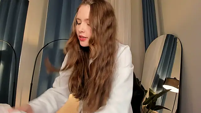 Snapshot of MaryannSoftt chatting on October 5, 2025, 4:09 pm MaryannSoftt online show from October 5, 2025, 4:09 pm