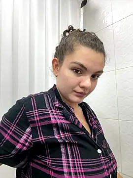 Snapshot of eva_y_marcelo chatting on November 10, 2025, 11:04 am eva y marcelo online show from November 10, 2025, 11:04 am