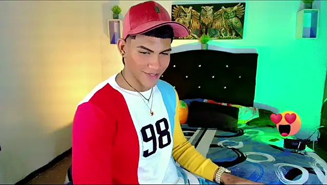 Snapshot of Damian_latinxxx chatting on March 6, 2025, 2:08 pm Damian latinxxx online show from March 6, 2025, 2:08 pm